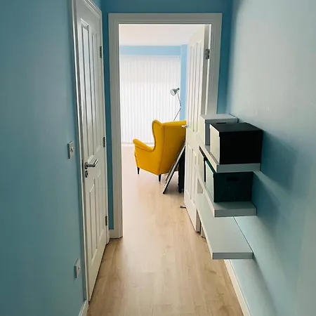 Homestay Ades Leeds (West Yorkshire)